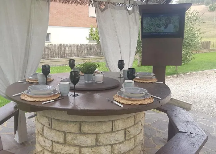 Val D'orcia Deluxe 2, Raffinata Casa Immersa Nel Con Wifi, Giardino E Parcheggio Apartamento *
